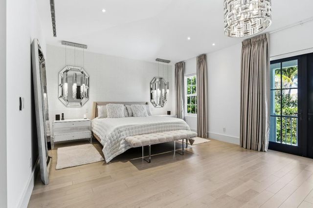 157 Peruvian Avenue, Palm Beach, FL 33480