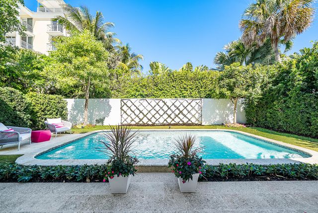 157 Peruvian Avenue, Palm Beach, FL 33480