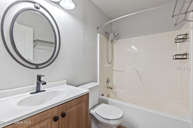 1003 E 2ND AVE, Post Falls, ID 83854