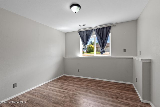 1003 E 2ND AVE, Post Falls, ID 83854