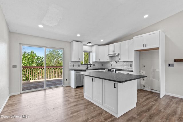 1003 E 2ND AVE, Post Falls, ID 83854