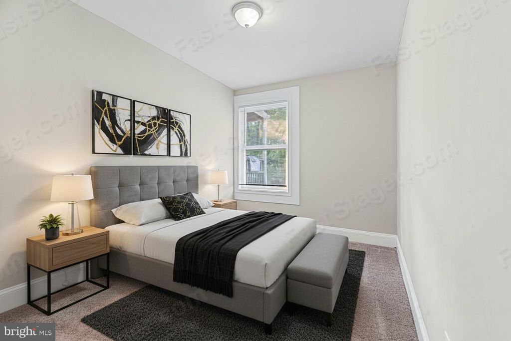 Image 15 of property listing at 530 WINSTON AVE, Baltimore, MD 21212