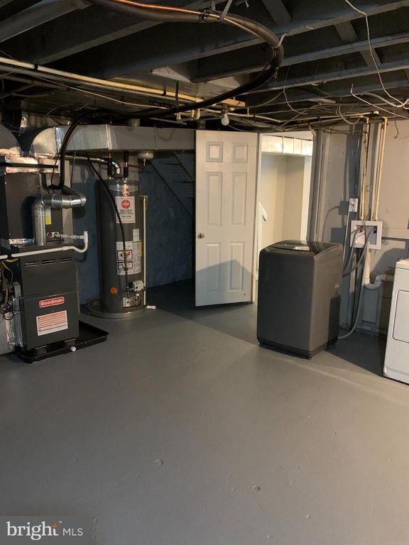 Image 23 of property listing at 530 WINSTON AVE, Baltimore, MD 21212