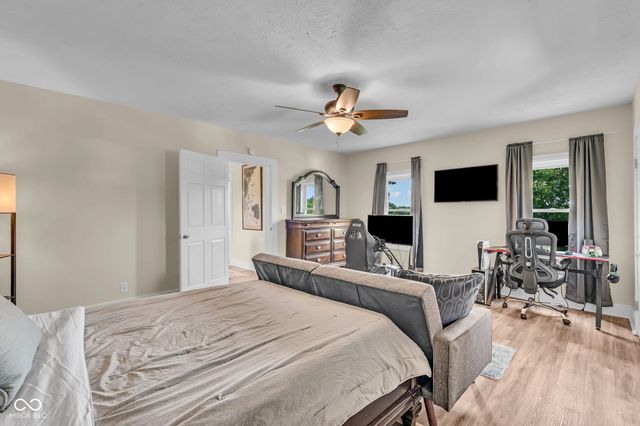 3247 W County Road 100 S, Greencastle, IN 46135