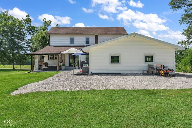 3247 W County Road 100 S, Greencastle, IN 46135