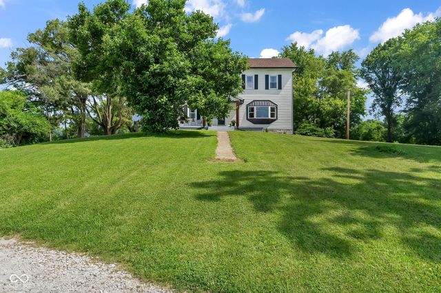 3247 W County Road 100 S, Greencastle, IN 46135