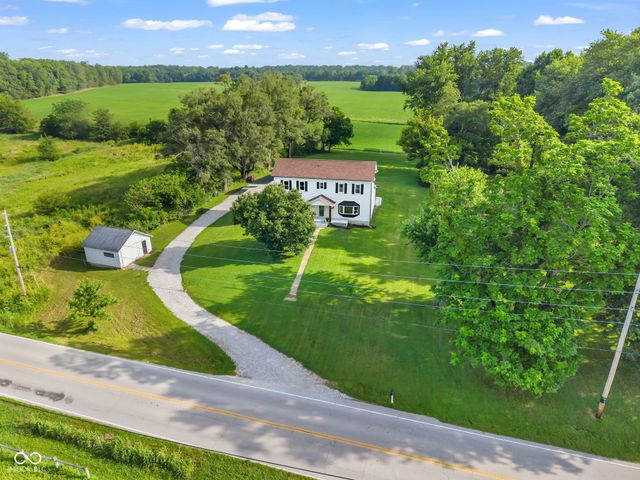 3247 W County Road 100 S, Greencastle, IN 46135
