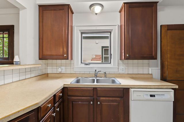 3023 32nd Avenue S, Minneapolis, MN 55406