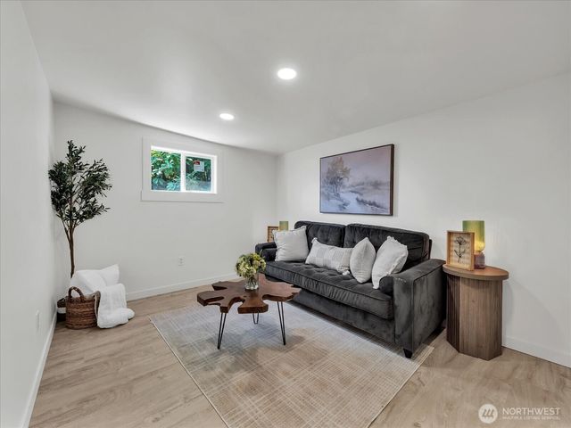 4815 S 184th Street, Seatac, WA 98188