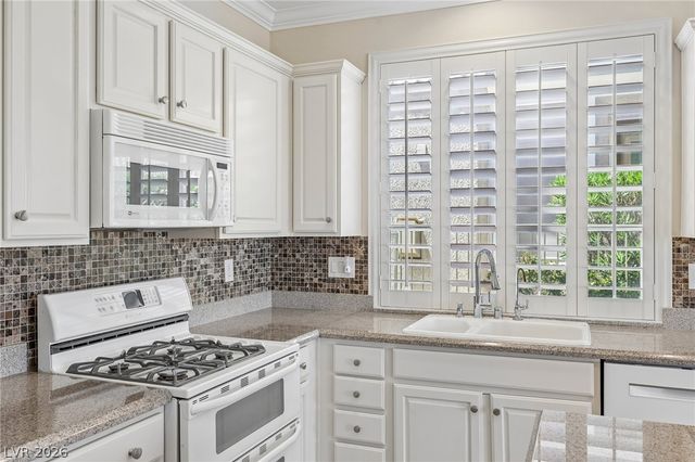 5110 Vincitor Street, Las Vegas, NV 89135
