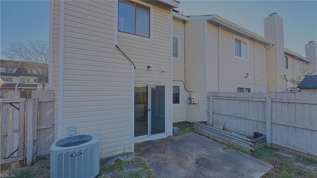 3853 Chimney Creek DR, Virginia Beach, VA 23462