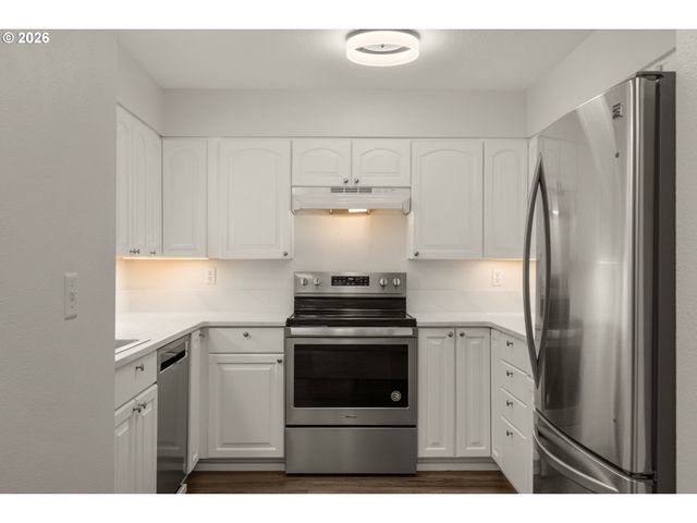 8720 Sw TUALATIN Rd 324, Tualatin, OR 97062