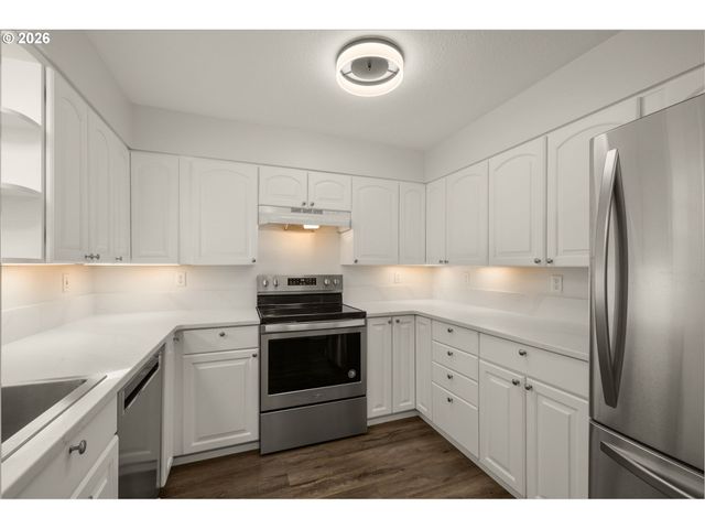 8720 Sw TUALATIN Rd 324, Tualatin, OR 97062