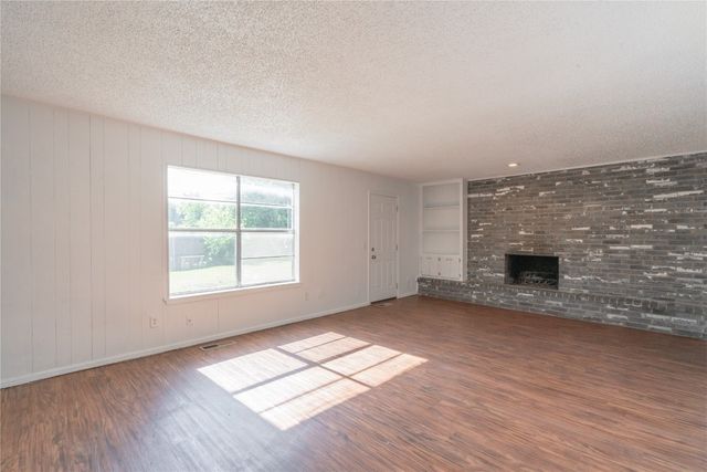8420 Candlewood Drive, Oklahoma City, OK 73132