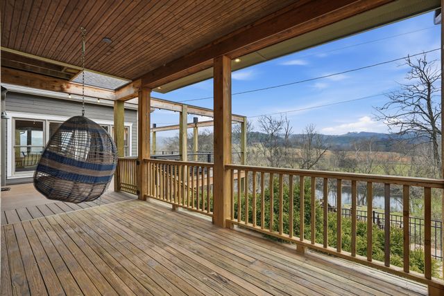 126 Trousdale Ferry Pike, Gordonsville, TN 38563