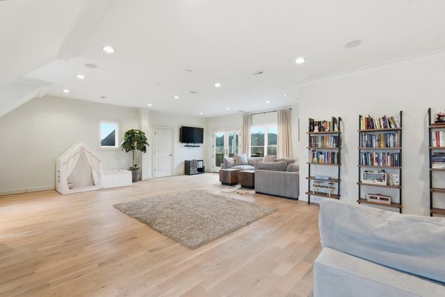 126 Trousdale Ferry Pike, Gordonsville, TN 38563