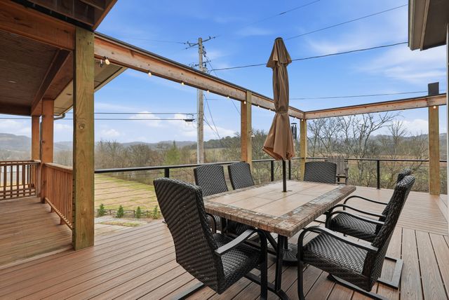 126 Trousdale Ferry Pike, Gordonsville, TN 38563