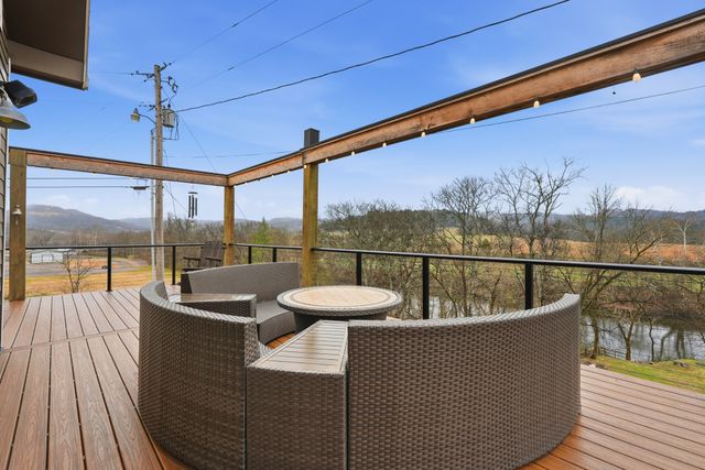 126 Trousdale Ferry Pike, Gordonsville, TN 38563