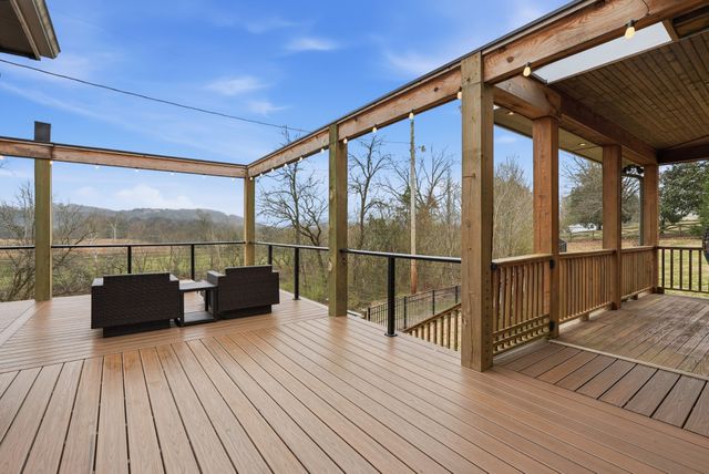 126 Trousdale Ferry Pike, Gordonsville, TN 38563