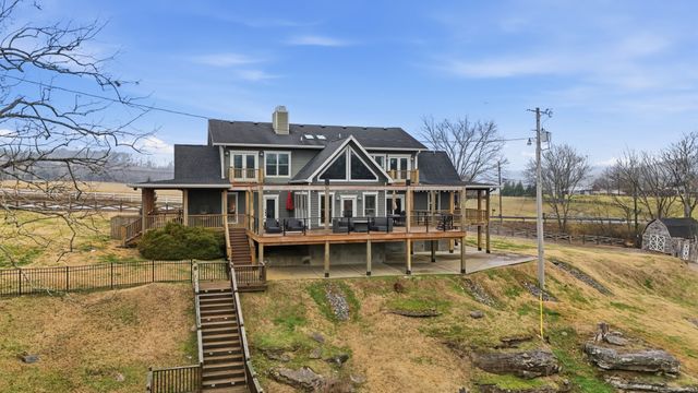 126 Trousdale Ferry Pike, Gordonsville, TN 38563