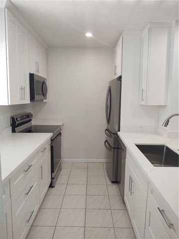 130 NW 70th Street 202, Boca Raton, FL 33487