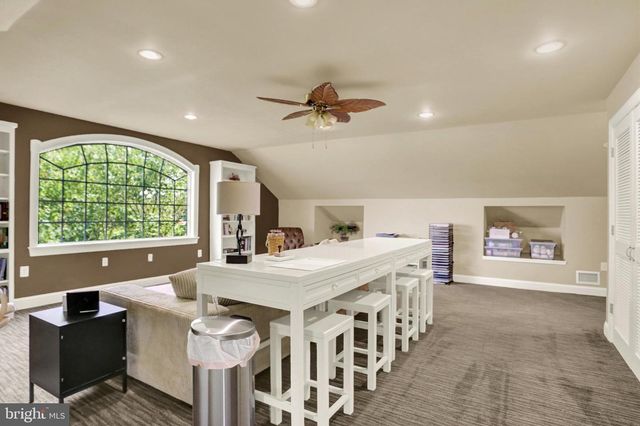 286 S HERTZLER RD, Elizabethtown, PA 17022
