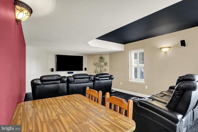 286 S HERTZLER RD, Elizabethtown, PA 17022