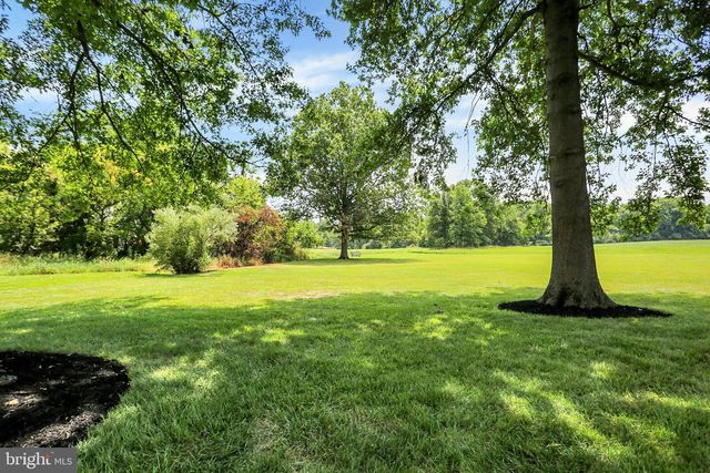 286 S HERTZLER RD, Elizabethtown, PA 17022