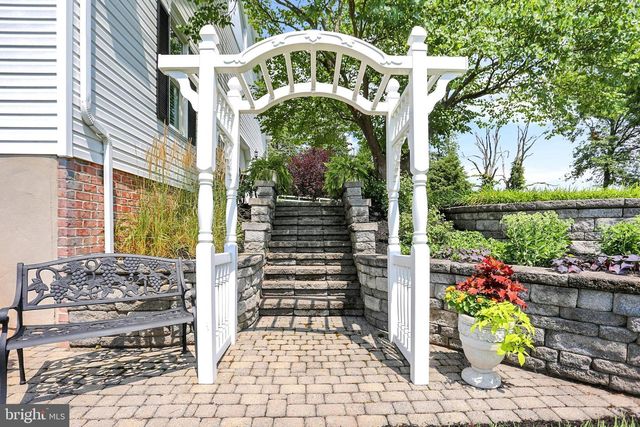 286 S HERTZLER RD, Elizabethtown, PA 17022