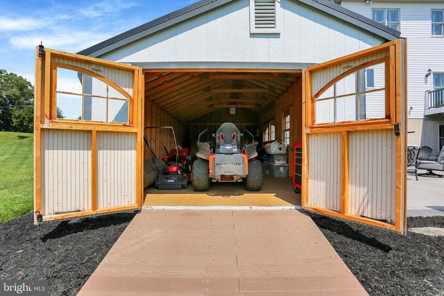 286 S HERTZLER RD, Elizabethtown, PA 17022