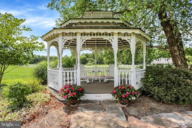 286 S HERTZLER RD, Elizabethtown, PA 17022