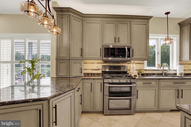 286 S HERTZLER RD, Elizabethtown, PA 17022