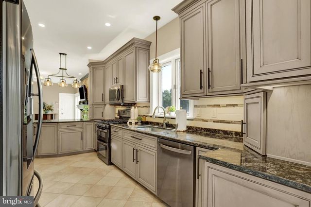 286 S HERTZLER RD, Elizabethtown, PA 17022
