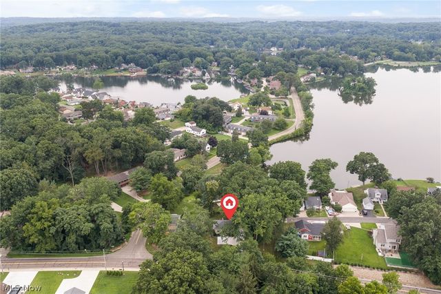 678 Portage Lakes Drive, Akron, OH 44319