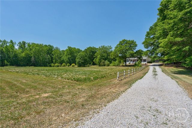 1221 Barber Creek Road, Statham, GA 30666