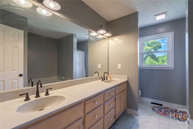 1221 Barber Creek Road, Statham, GA 30666