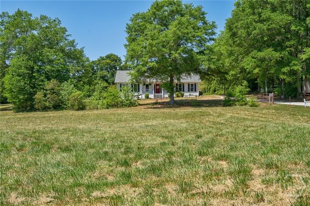 1221 Barber Creek Road, Statham, GA 30666