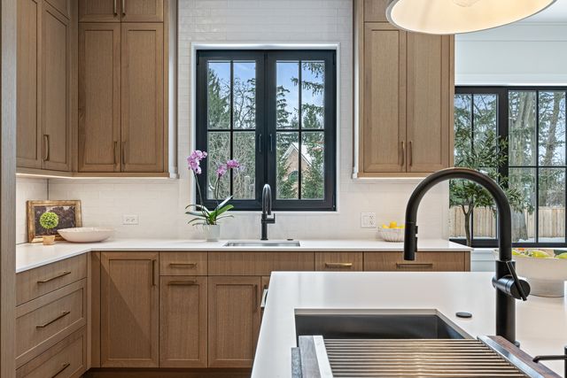 1427 Kenilworth Lane, Glenview, IL 60025