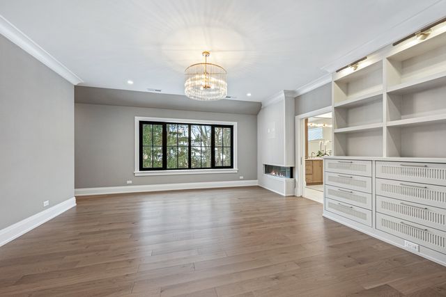 1427 Kenilworth Lane, Glenview, IL 60025