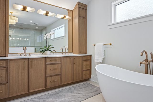 1427 Kenilworth Lane, Glenview, IL 60025