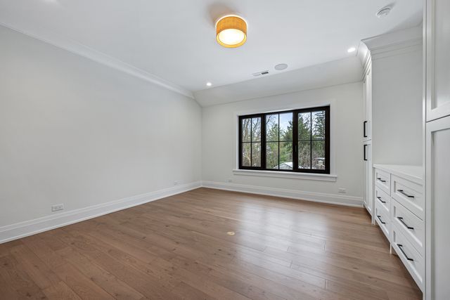 1427 Kenilworth Lane, Glenview, IL 60025