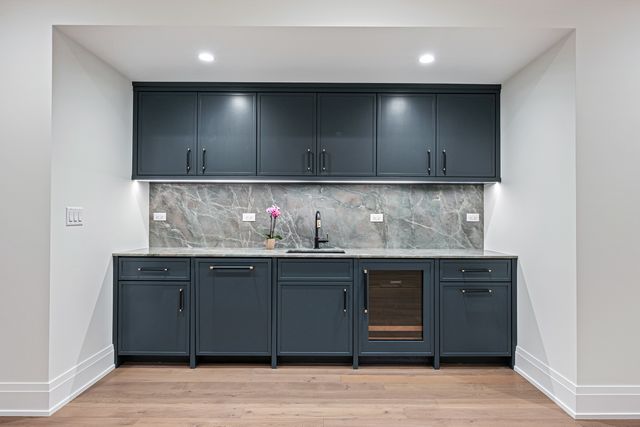 1427 Kenilworth Lane, Glenview, IL 60025