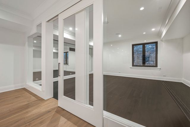 1427 Kenilworth Lane, Glenview, IL 60025