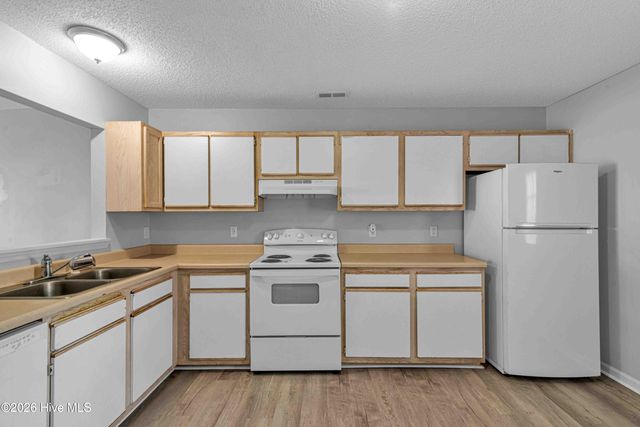 409 Timberlake Trail, Jacksonville, NC 28546