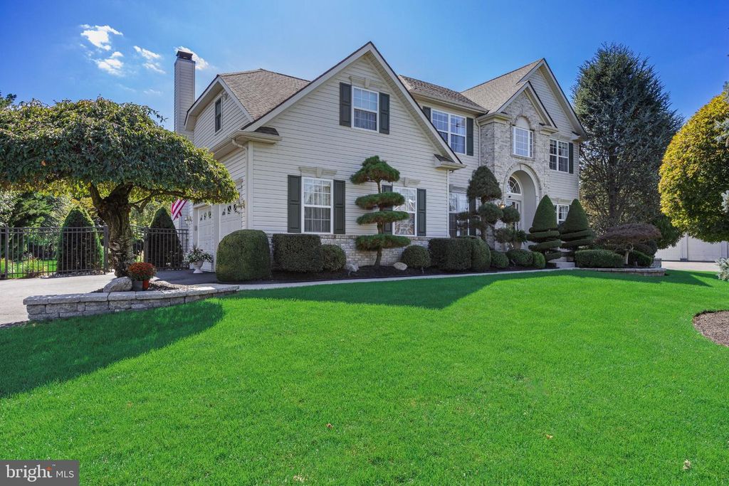 8 STREAMLET CT, LUMBERTON, NJ 08048 — photo 2