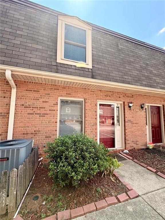 3925 Mountain View Road E3, Oakwood, GA 30566