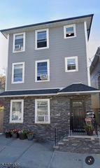 202 Mill St, Paterson City, NJ 07501