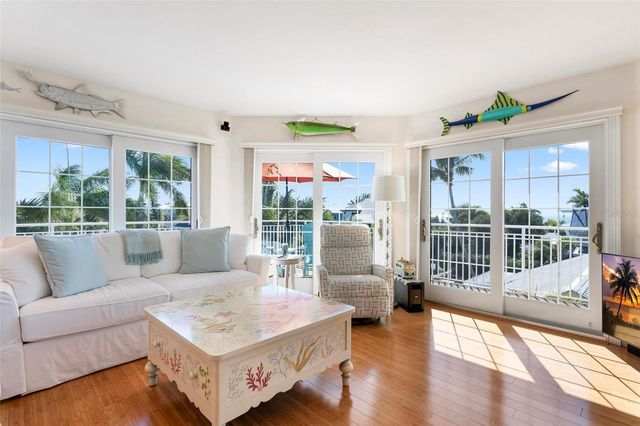 106 79TH STREET, Holmes Beach, FL 34217