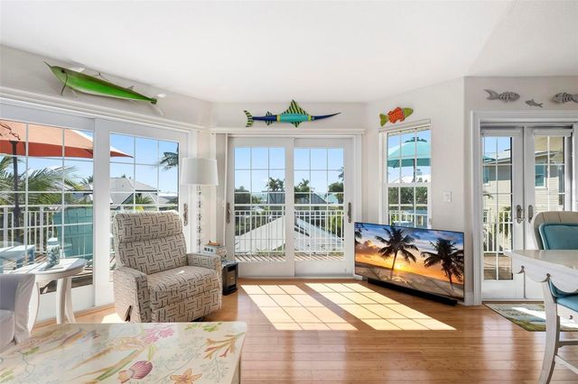 106 79TH STREET, Holmes Beach, FL 34217