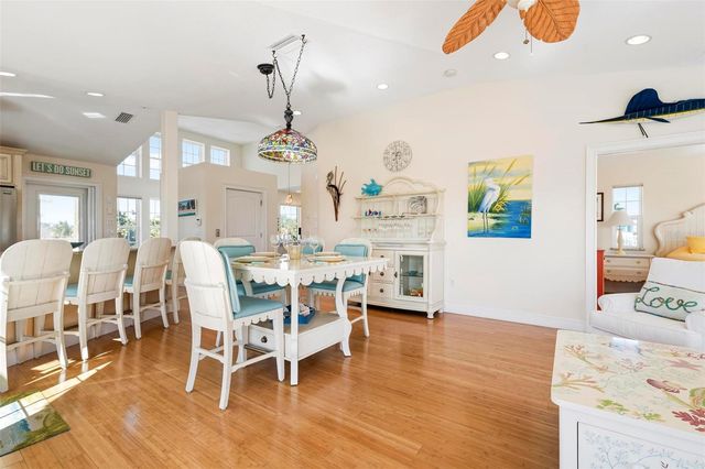 106 79TH STREET, Holmes Beach, FL 34217